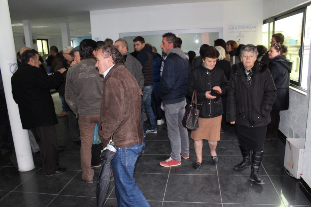 Fluks në sportelet e ujësjellësit për faturat