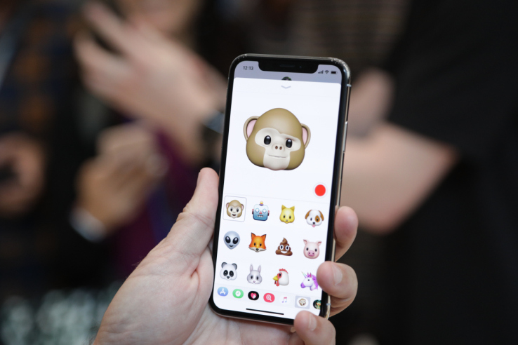 Shitjet e iPhone bien por të ardhurat rriten nga iPhone X