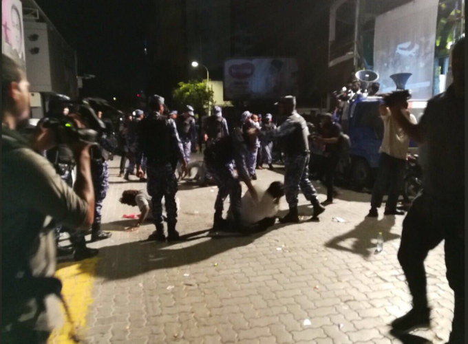 Qeveria e Maldives shpall gjendje të jashtëzakonshme