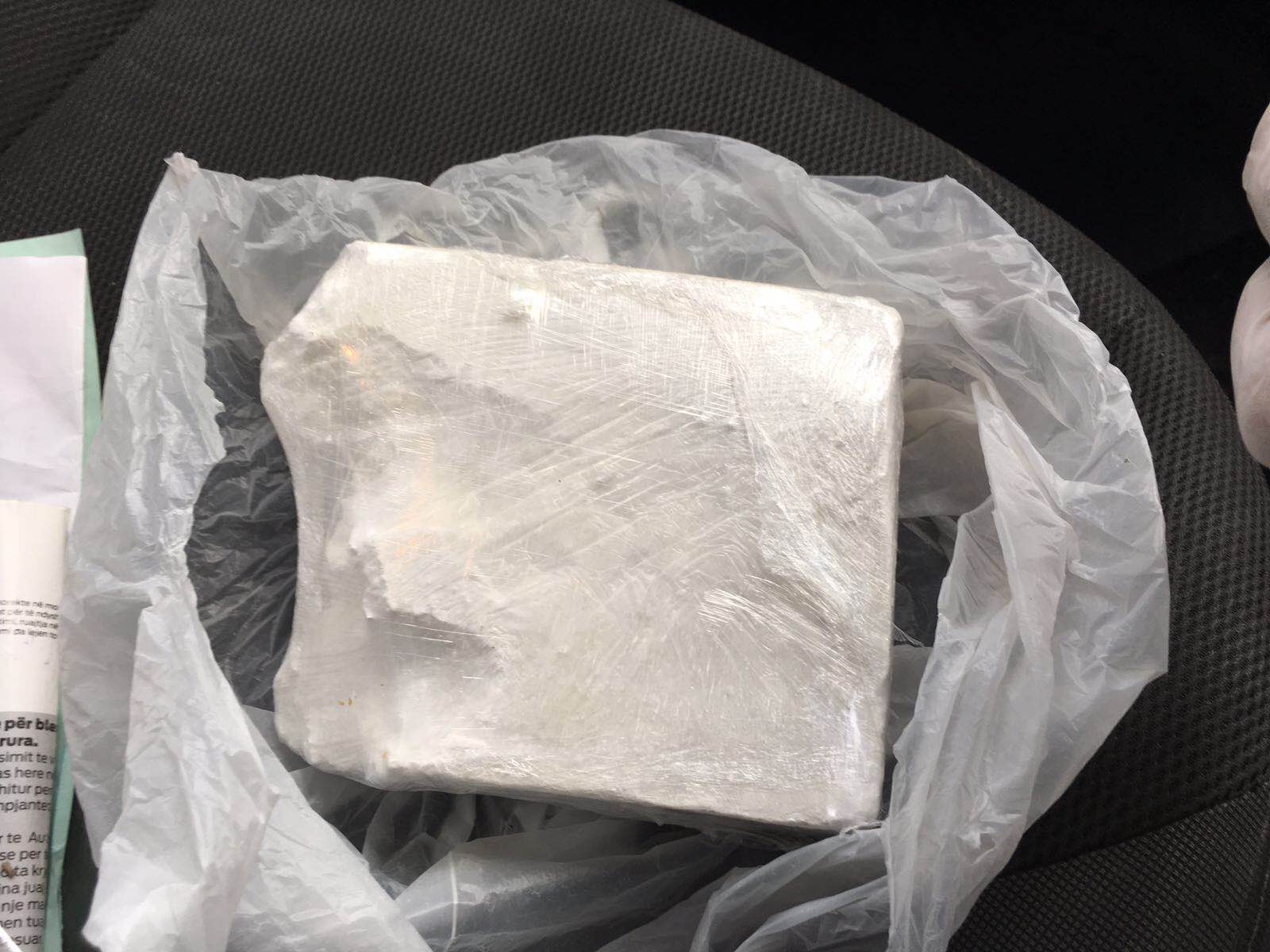 Kapet një kilogramë kokainë në kryeqytet