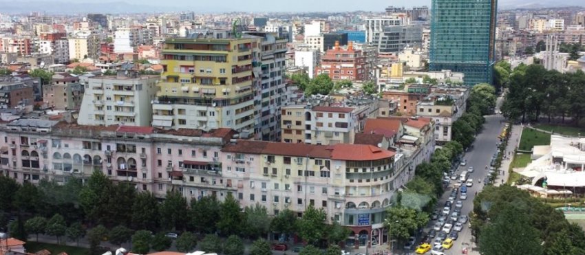 Tarifa e administrimit të pallateve në faturën e ujit