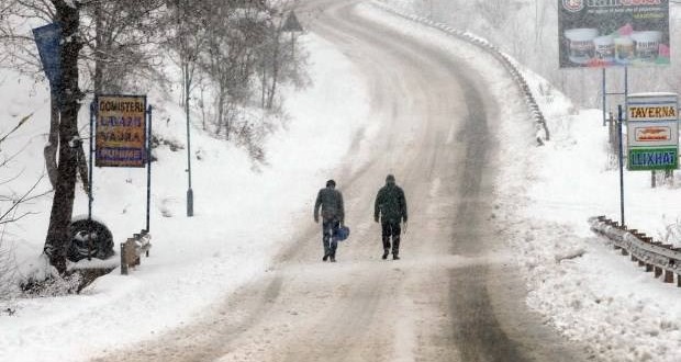 Shqipëria pushtohet nga moti i keq