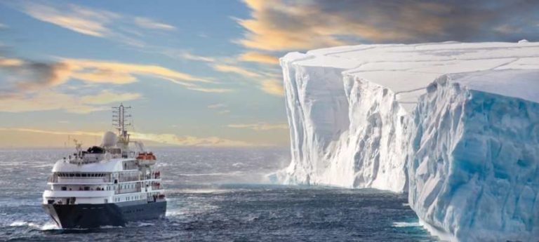 Alarmi i biologëve,akulli gjigand i Antarktidës shkrin me një shpejtësi
