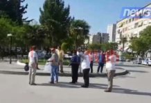 1 Maji/ Taksistët në Shkodër dhe Vlorë protestojnë kundër informalitetit