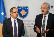 Brukseli, “tërheqje veshi” per krerët kosovarë: mos jepni premtime se vizat do të hiqen shpejt!