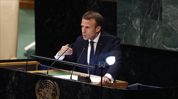 macron-okb.jpg