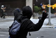 Greqi, sulmohet me molotov biznesi shqiptar