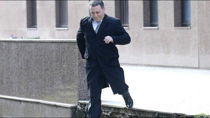 1542575084_nikolagruevski.jpg