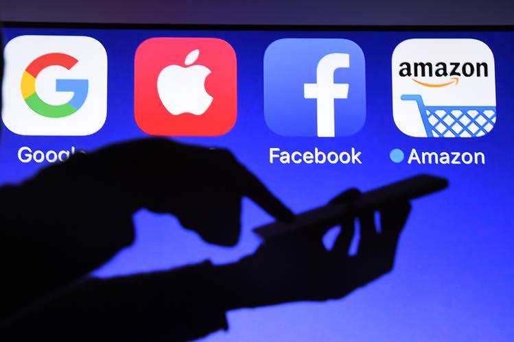 Senatorja Amerikane kërcënon me shpërbërje Amazon, Facebook dhe Google nëse zgjidhet presidente në 2020