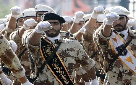 ACARIMI/ Rojet Revolucionare si “terroriste”, Irani përgatit përgjigjen: Ushtria amerikane, njësoj si ISIS-i! 7 268340Image1