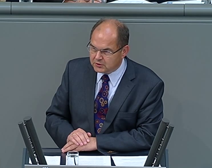 Raportuesi për Shqipërinë në Bundestag: Demokratët të përçarë