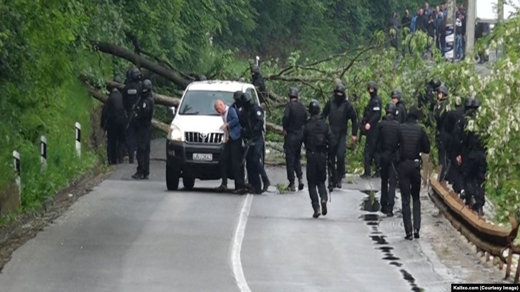 Kosova e shpall person “non grada” rusin e arrestuar në veri