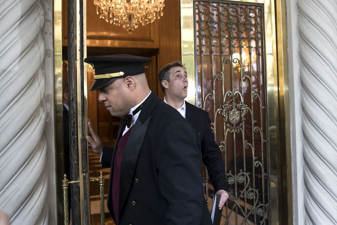 Cohen niset drejt burgut: Trump, një mashtrues! 15 Michael Cohen AA