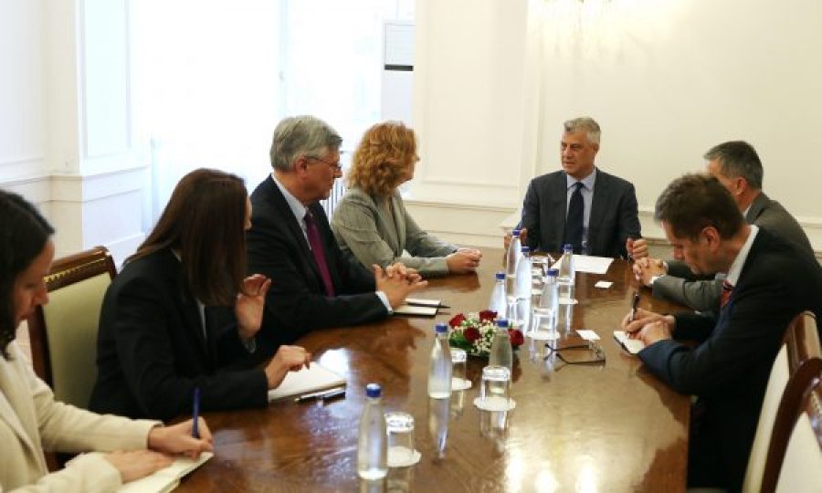 Dialogu Kosovë-Serbi, Thaçi takohet me ambasadorin amerikan