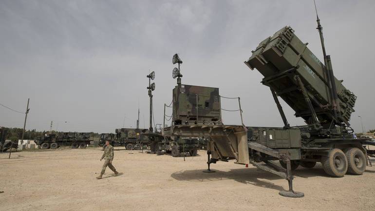 Turqit fillojnë trajnimin për S-400, shqetësohet Stoltenberg: jo fërkime mes aleatëve 11 patriot sistem epa