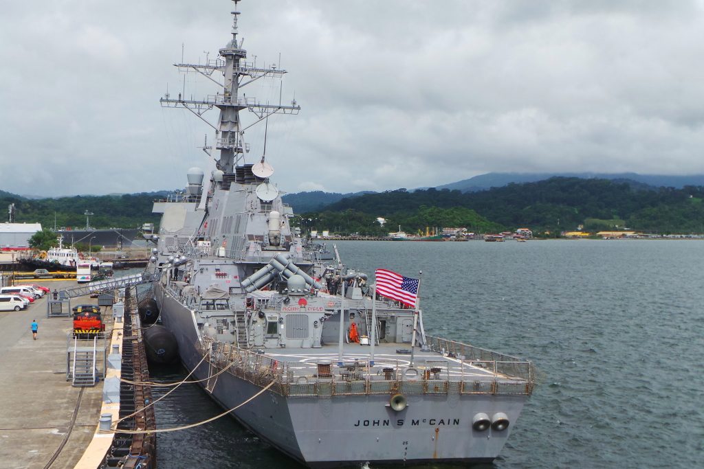 Pentagoni: Po, Trump nuk donte ta shihte "USS John McCain"-in në Japoni 8 navy confirms uss mccain hidden from trump