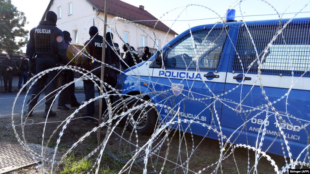 Sllovenia vendos pengesa në vijën kufitare me Kroacinë