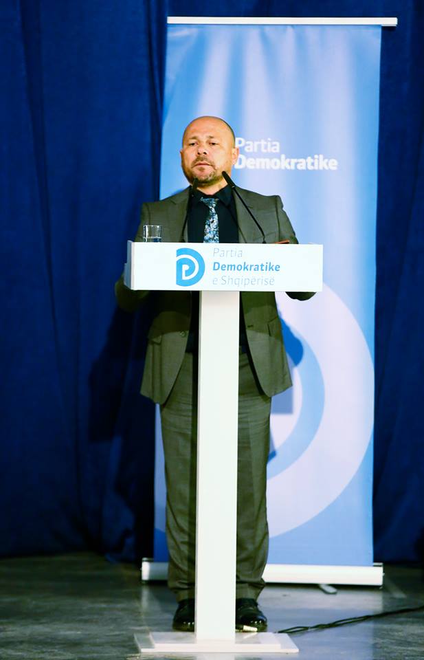 Xhelal Mziu merr vendimin: Një rrugë e Kamzës tani do quhet “Ramush Haradinaj”, je shtetar i vërtetë Ramush dhe qëndro kështu