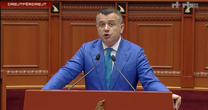 Balla i prerë: Ta harrojnë, reforma në drejtësi s’negociohet. Avni Rustemi po rrotullohet në varr, po i shpërdorojnë emrin njerëz pa lidhje