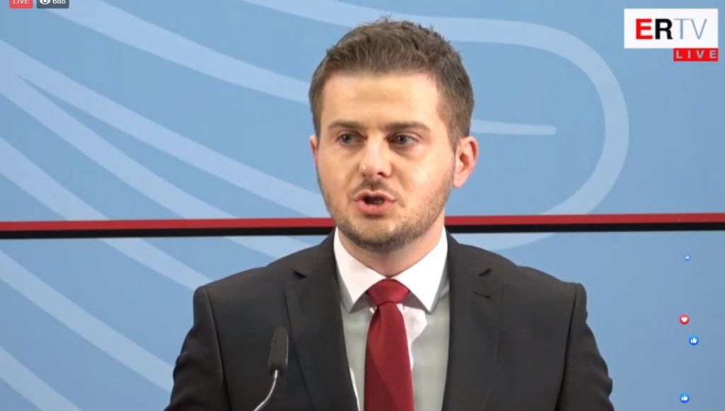 Shqipëria solidarizohet me Kosovën, anulon pjesëmarrjen në samitin në Bosnjë. Cakaj sqaron arsyen