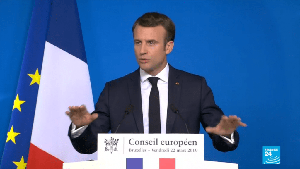 macron m