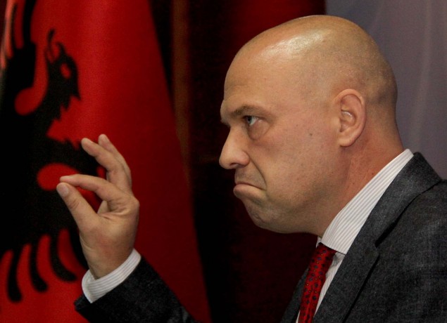 Ylli Manjani i bën ‘skanerin’ qeverisë: Rama po kërkon që të na sundojë fiks si në komunizëm, ju tregoj se si është e mundur të çlirohemi
