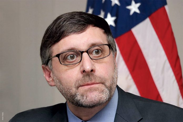 Palmer, misioni ballkanik nis me Malin e Zi 14 Matthew Palmer Deputy Assistant Secretary at the US