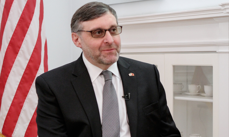 Palmer: Qëllimi im të kthej Beogradin e Prishtinën në tryezën e bisedimeve