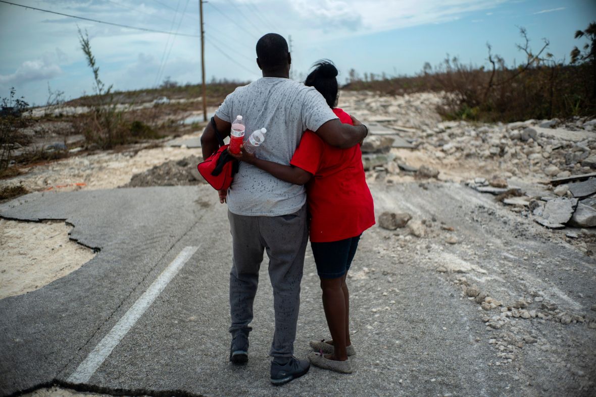 URAGANI/ Fuqia shkatërruese e Dorianit: 43 jetë të humbura në Bahamas (foto & video) 9 abaco bahami kuce uragan dorian twitter3