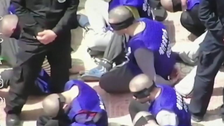 Sky News publikon pamjet tronditëse: ja ç'ndodh me të burgosur muslimanë ujgurë në Kinë 4 skynews uighurs china 4781187