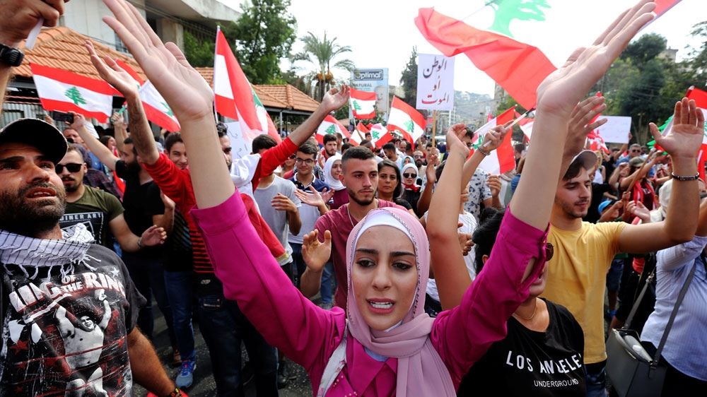 Libani "thyen" përçarjen sektare: muslimanë sunitë, shiitë, dervishë dhe te krishterë, në rrugë kundër korrupsionit 11 3673ba214d0c41e48c05c8dea4bd1cd5 18