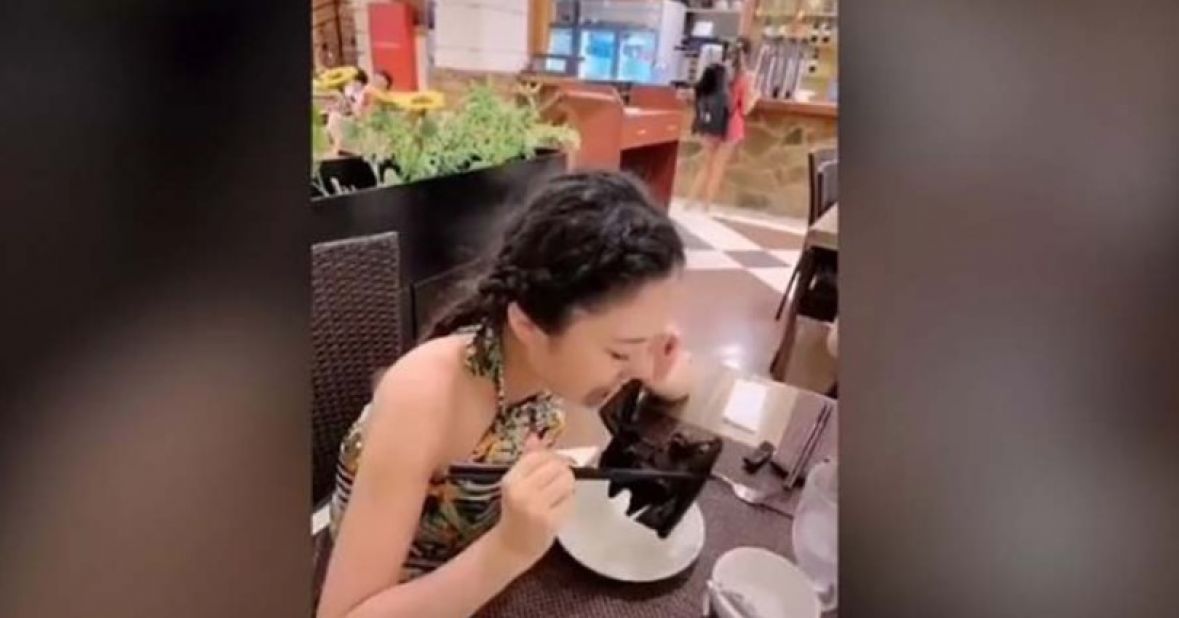 Zorrët te goja: a është supa me lakuriqë nate burimi i koronavirusit në Kinë? (video) 3 supa od sismisa screen