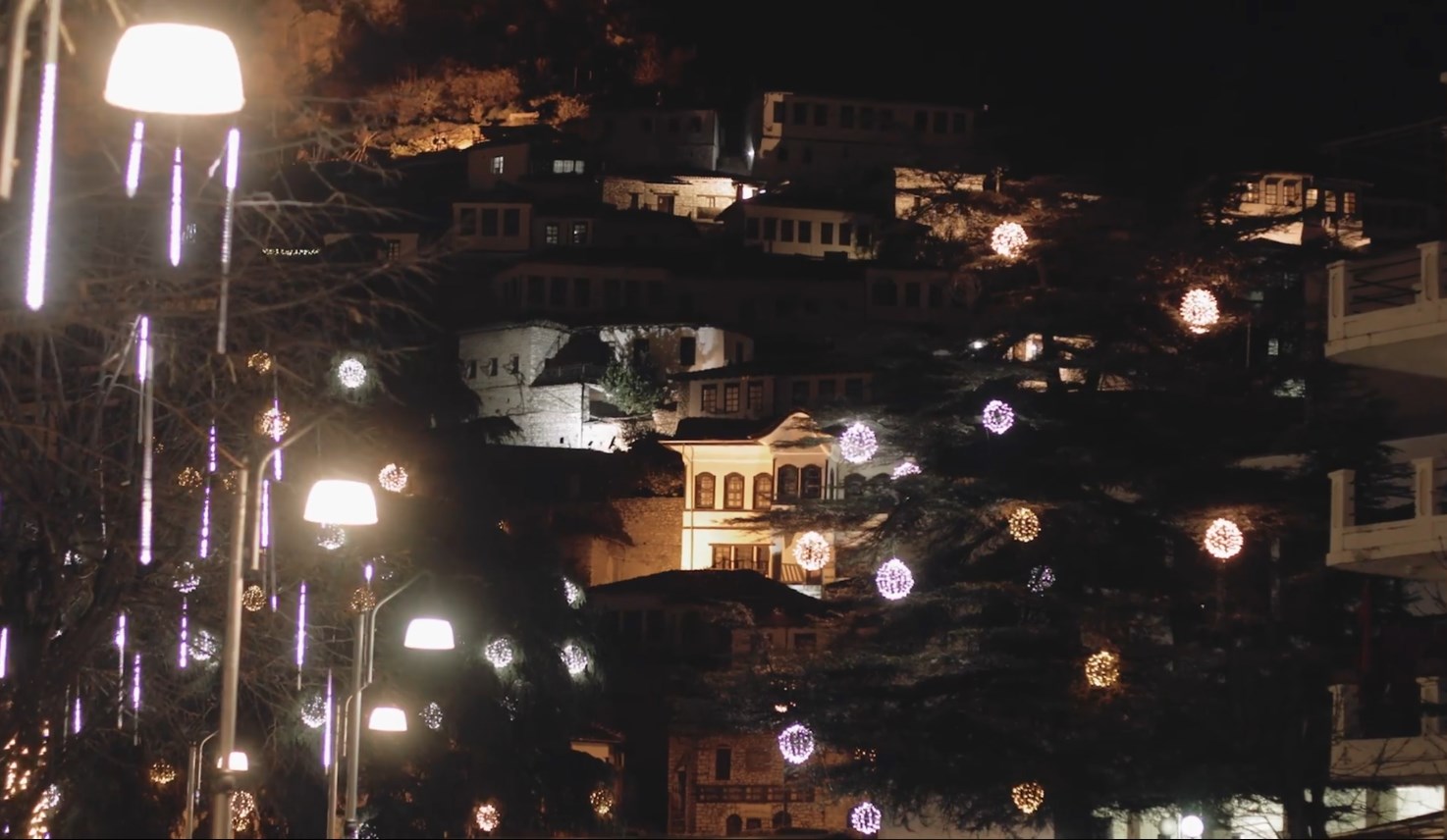 VIDEO/ Kartolina festive e Beratit