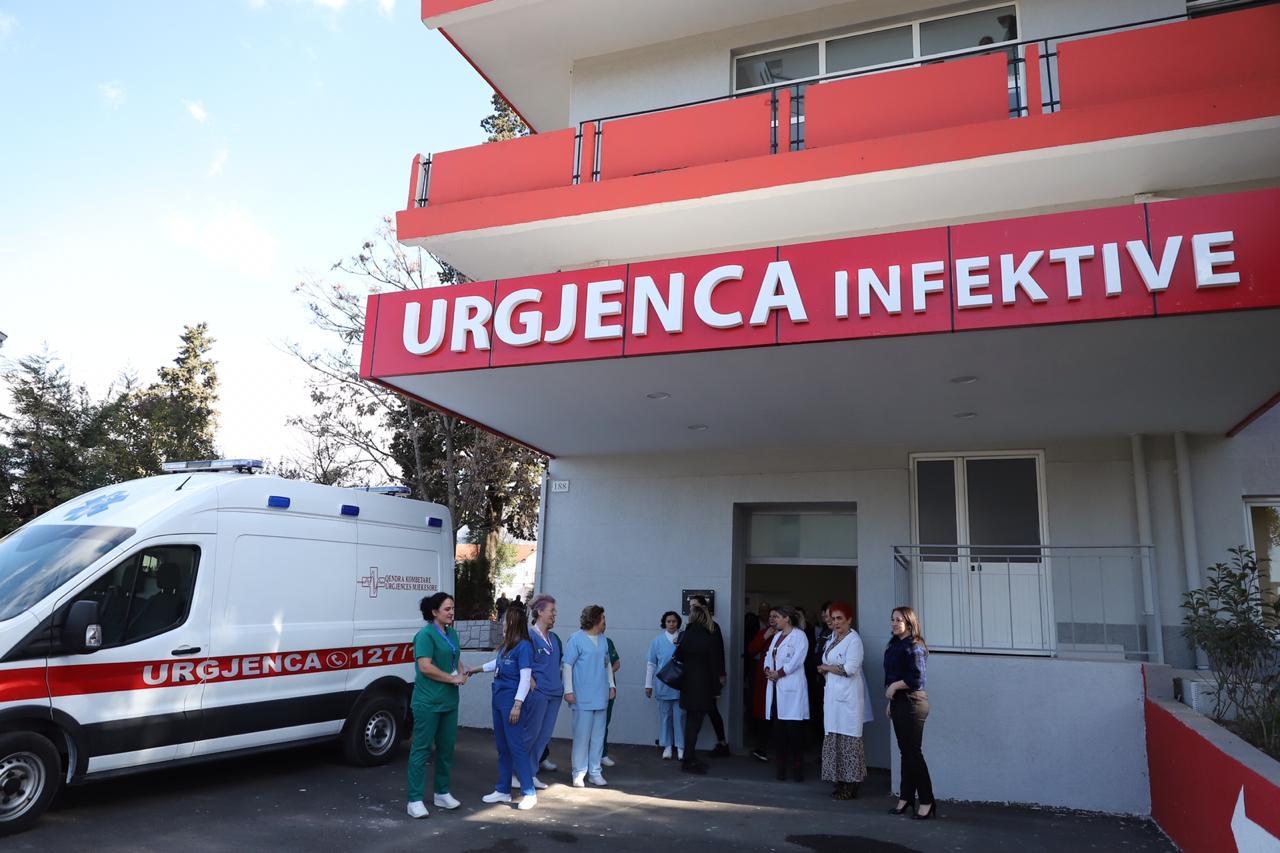 Kishte kollë dhe temperaturë, një 16 vjeçare me koronavirus në Berat