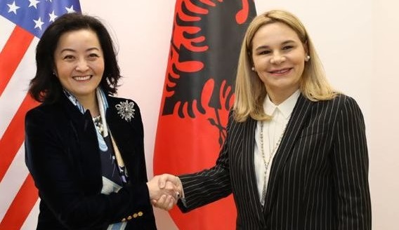 Thirrja për t’u pajisur me kartë identiteti, Kryemadhi falenderon Yuri Kim: Siguroni që të keni kartë identiteti dhe pasaportë për të votuar