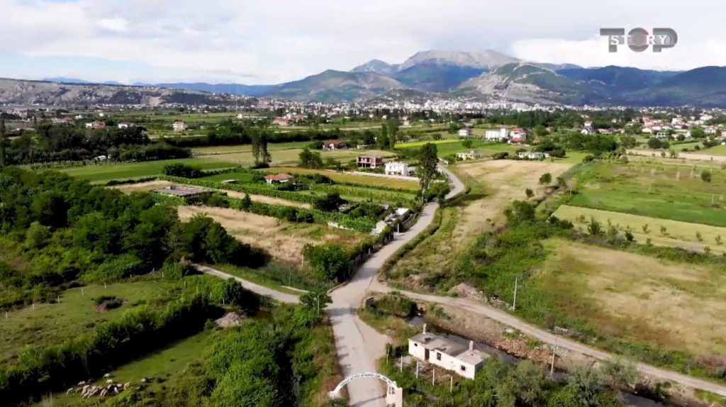 Top Story/ A buzimi flagrant me pronën në Berat, duke përdorur ligjin 7501