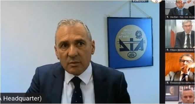 LAJM I FUNDIT/ “Topi” i ngelet në derë SPAK-ut, Antimafia i vë në dispozicion dosjen voluminoze për lidhjet e Ndrahghetës: Ja kush po i përkthen materialet