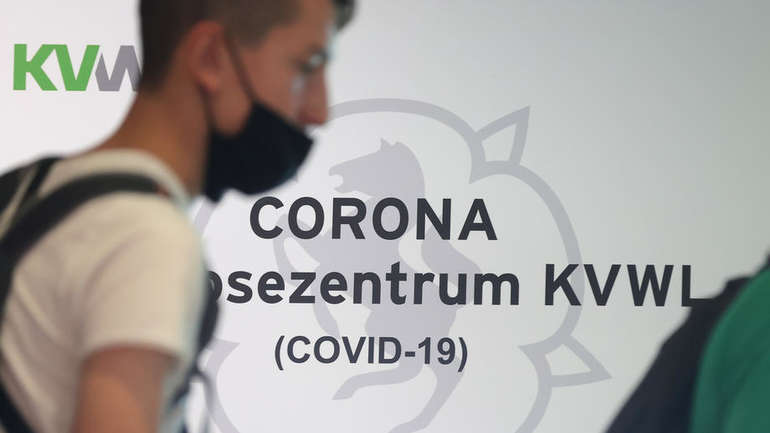 A po sulmon Corona dhe të rinjtë? OBSH: Të dhëna shqetësuese!