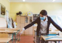 Sindikata e Punonjësve të Universitetit kërkesë qeverisë: Stafi akademik të përfshihet në fushatën e vaksinimin, pedagogët dhe studentët duan të rikthehen në auditore sa më parë