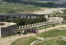 Kalaja e Beratit, atraksion i përhershëm turistik/ Destinacioni i rreth 17 mijë vizitorëve vendas e të huaj në janar-shtator