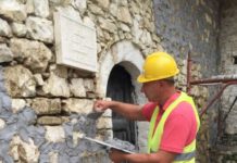 Berat/ Restaurohet fasada e Kishës së Shën Kollit, monument kulture kategoria e parë