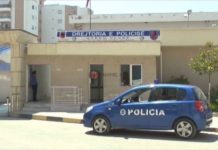 Kontrabanda e sirianëve nga Vlora në Itali, ndalohet autori i dytë, strehoi në banesë klandestinët