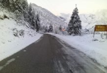 Dëborë dhe ngrica në disa zona, ARRSH apel shoferëve: Përdorni zinxhirët në këto akse rrugore