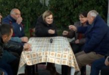 Kryemadhi ngre dolli me raki në Elbasan: Mposhtim të ftohtin, qeveria e ka radhën më 25 prill