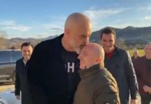 Shembja e rrugës në Borsh, Meta shigjeton Ramën: Kështu ndodh kur puth në ballë atë që duhet ta bëjë rrugën!