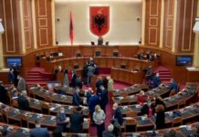 Ndryshimet në qeverinë Rama/ Voton Kuvendi, miratohen Olta Xhaçka dhe Niko Peleshi si ministra të rinj