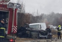 Aksident i frikshëm në Kosovë/ Makina shkatërrohet dhe digjet plotësisht, plagosen 7 persona, 4 në gjendje të rëndë