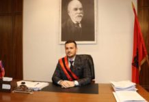 Infektohet me COVID-19 kryebashkiaku i Cërrikut, apel qytetarëve: Respektoni masat