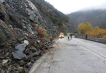 Rënie gurësh e inertesh në disa rrugë të qarkut Elbasan, fryhen Shkumbini e Devolli