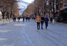 “Ngrijnë” juglindja dhe veriu/ Termometri shënon -12 gradë, prezencë akulli në disa rrugë